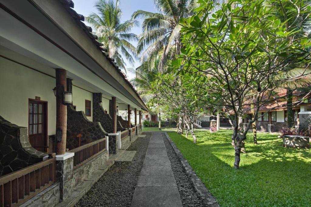 Sunrise Beach Hotel Pangandaran Eksteriør bilde