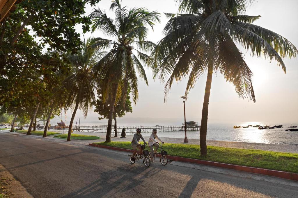 Sunrise Beach Hotel Pangandaran Eksteriør bilde